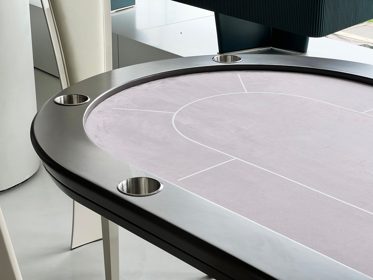 Mesa de póquer con base cónica ovalada para 8 personas