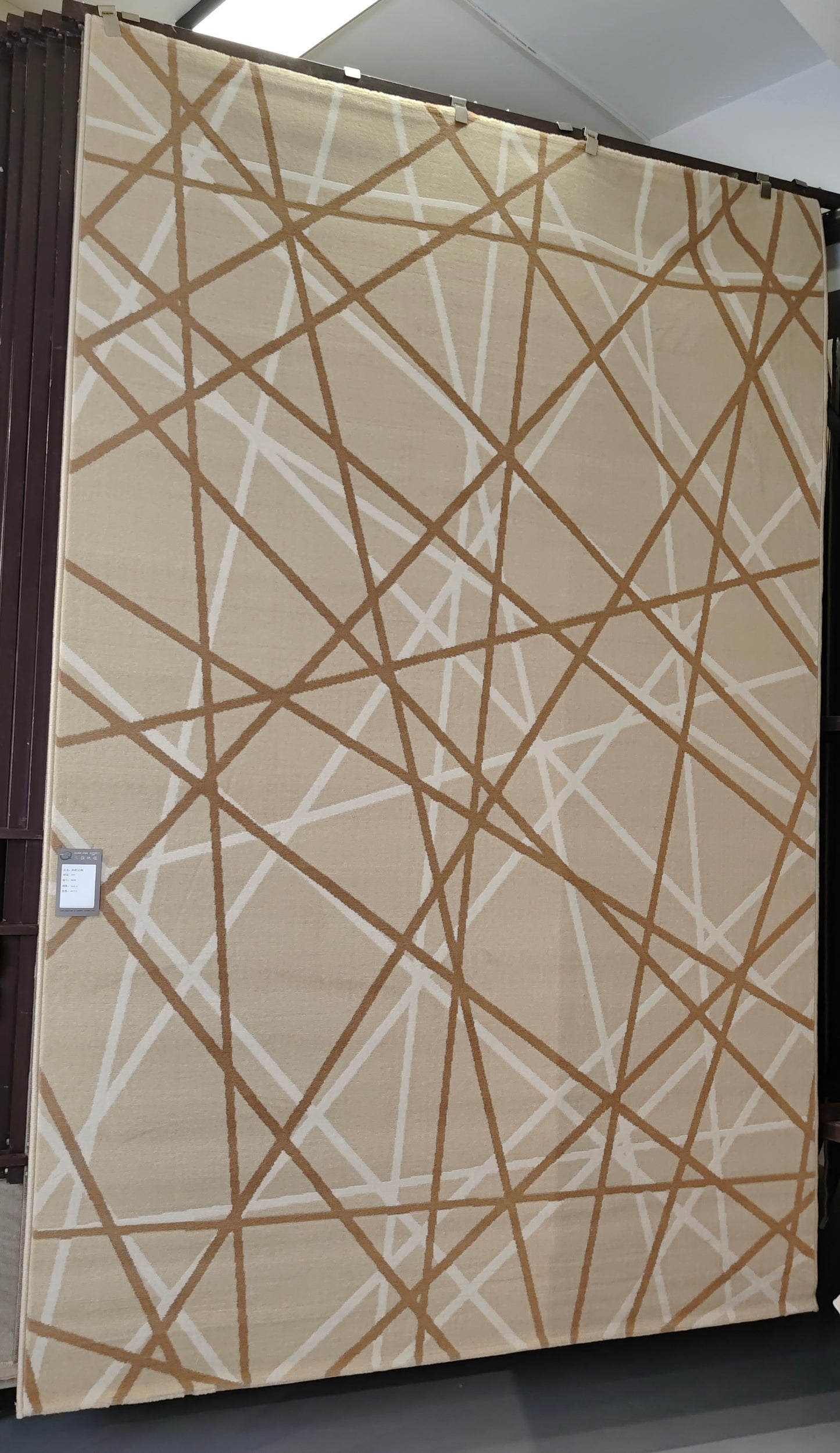 Alfombra de felpa suave de lujo de nuevo diseño, alfombra de lana suave adecuada para la decoración del hogar, sala de estar interior
