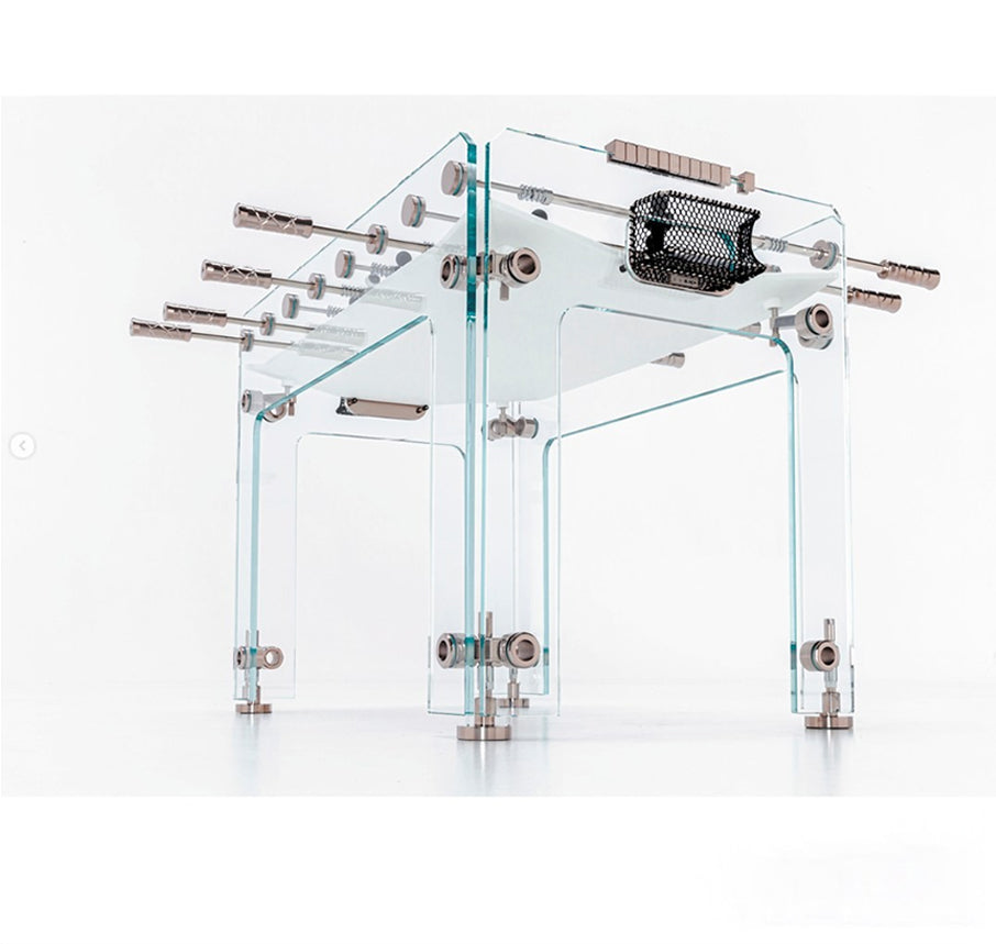 Mesa de fútbol con accesorios de cristal dorado