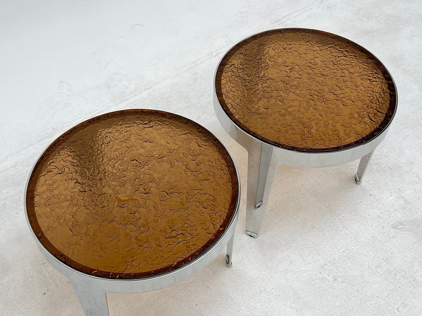 Mesa de té pequeña/mesa auxiliar de sofá de acero inoxidable y vidrio artístico