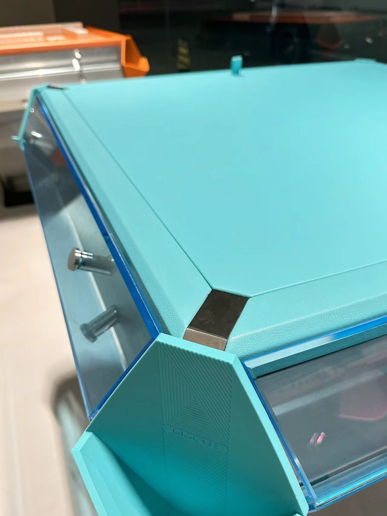 Mesa de mahjong automática de cristal azul