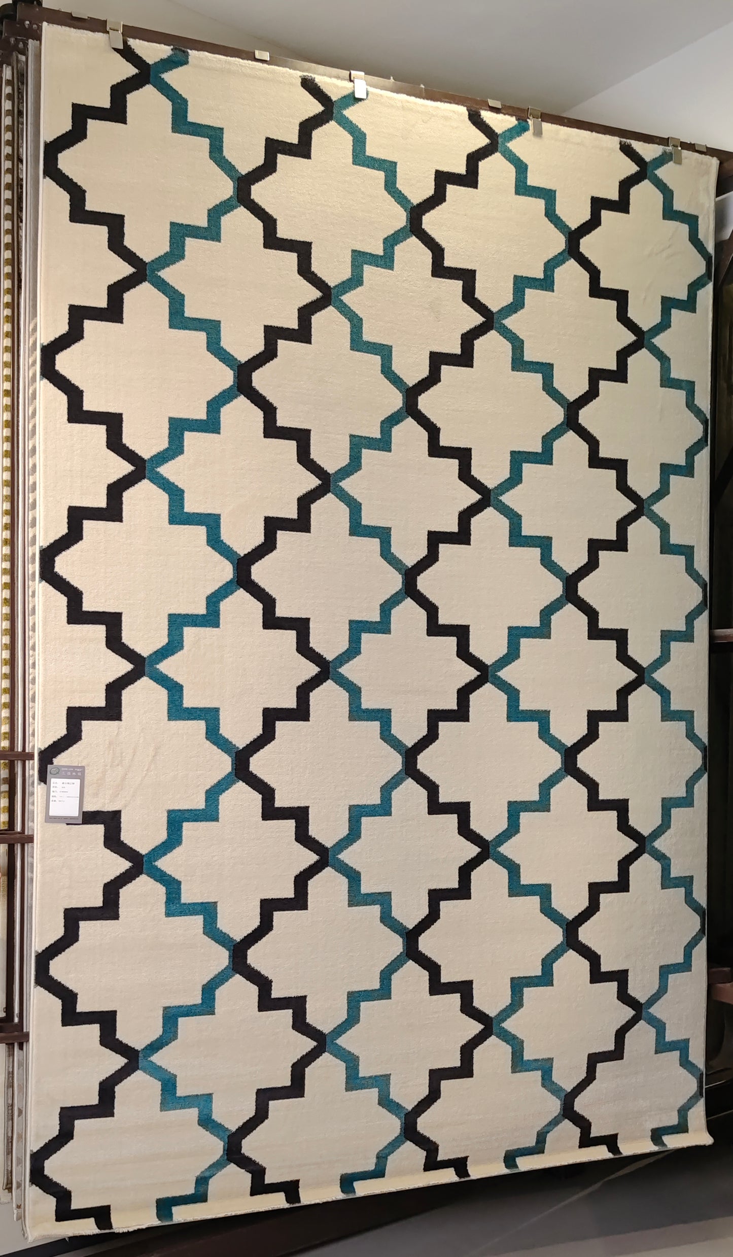 Alfombra de felpa suave de lujo de nuevo diseño, alfombra de lana suave adecuada para la decoración del hogar, sala de estar interior