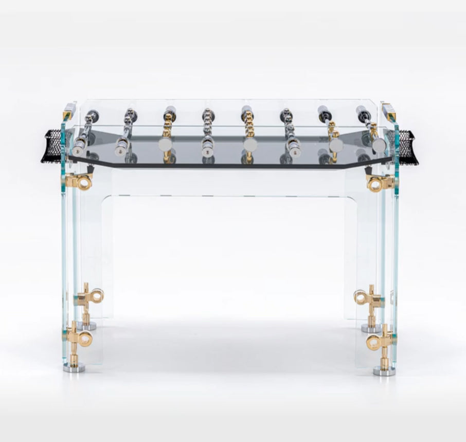 Mesa de fútbol con accesorios de cristal dorado