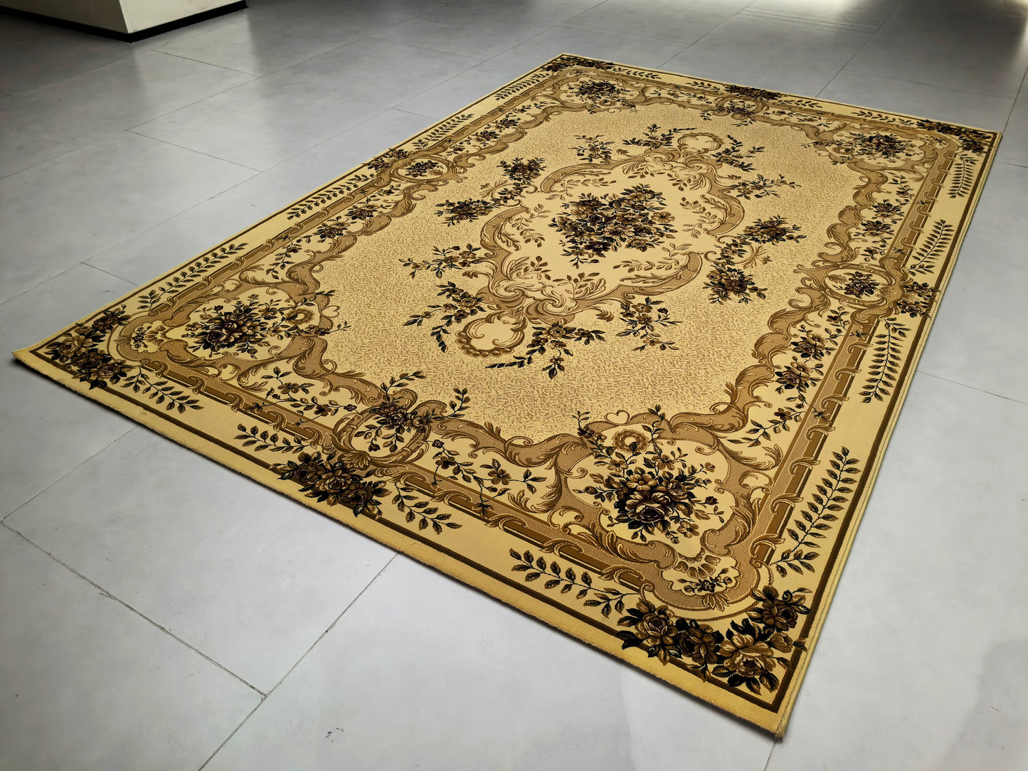 Tapis de salon luxueux à motif européen classique, adapté au salon et à la chambre à coucher