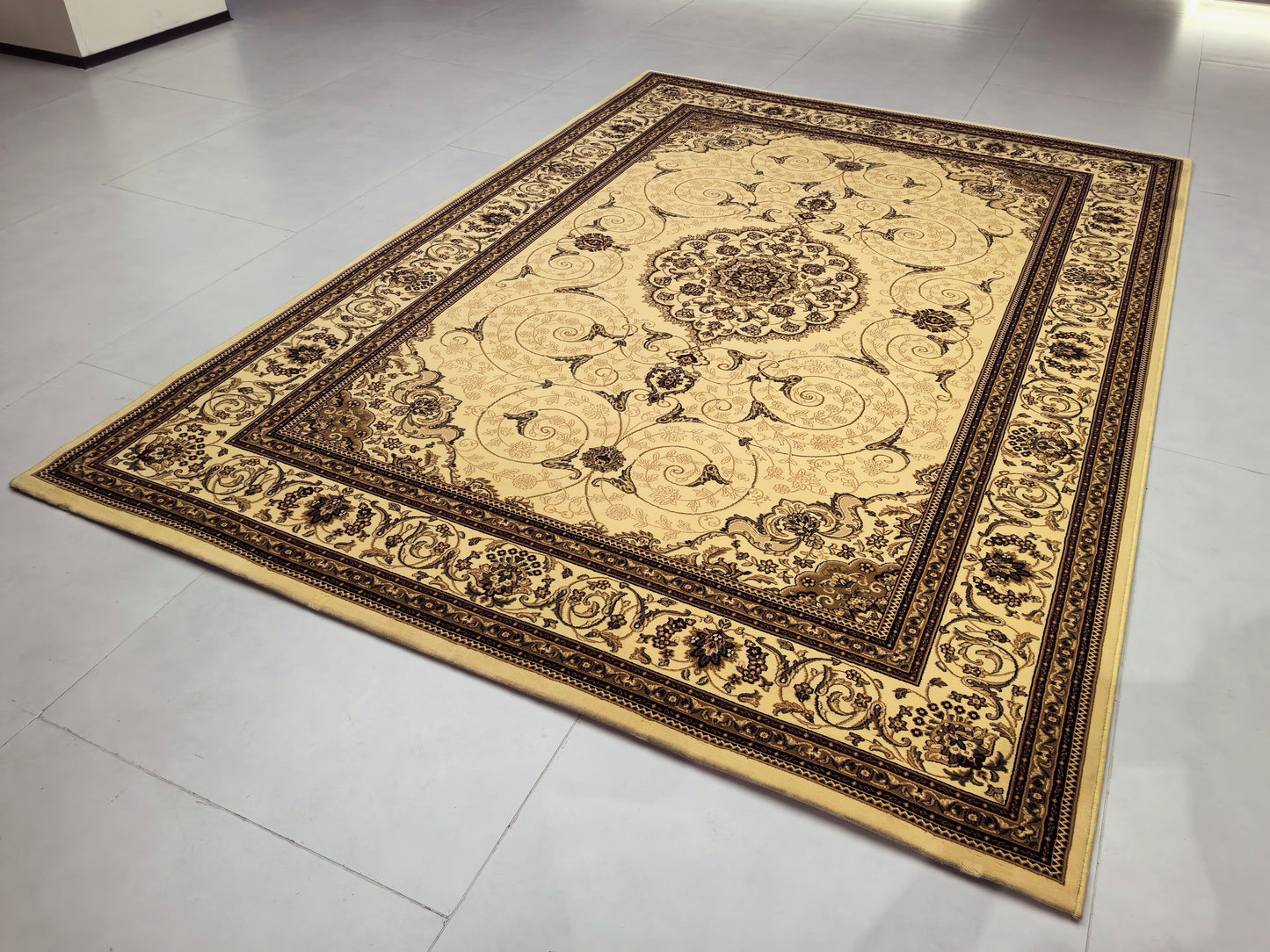 Tapis de salon luxueux à motif européen classique, adapté au salon et à la chambre à coucher