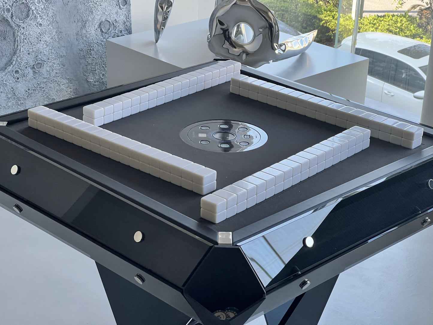 Mesa de mahjong automática personalizable de cristal negro
