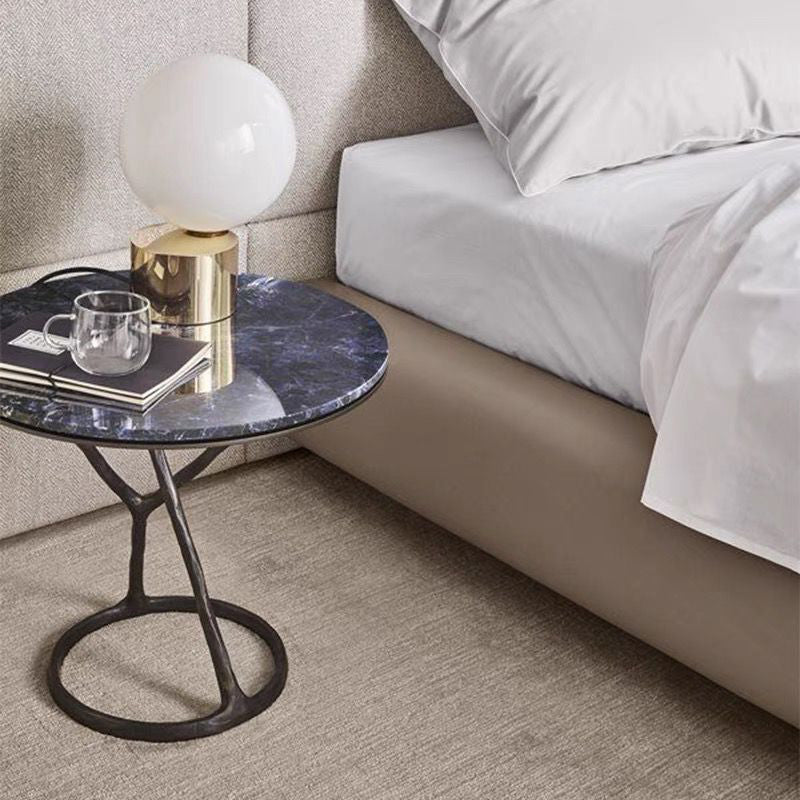 Mesa de centro de mármol de diseño exclusivo en blanco y negro