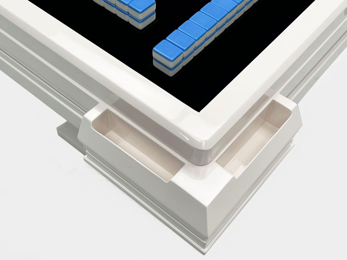 Mesa de mahjong automática con torre multicolor