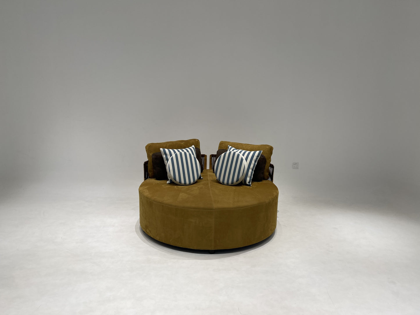 Sillón individual redondo verde sin respaldo