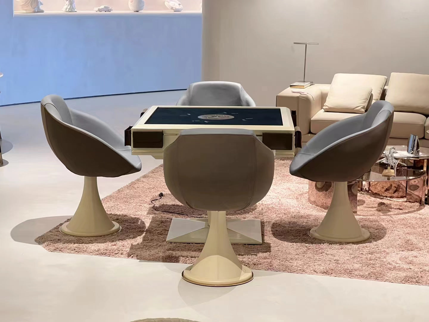 Mesa de mahjong automática personalizada con patas cónicas